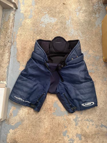 Sande Hockey Pants-Navy Large well used but still in tact