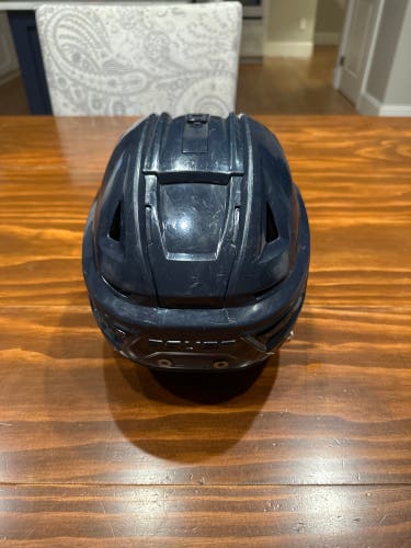 Used Medium Bauer  Re-Akt 150 Helmet