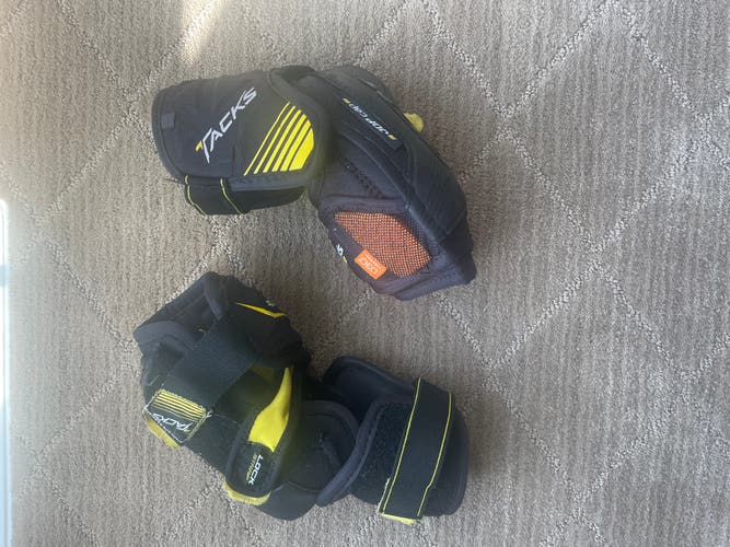Used Large CCM  Tacks 7092 Elbow Pads