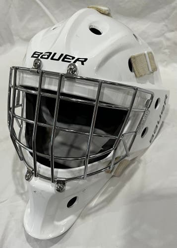 Senior Used Bauer 930 Goalie Mask