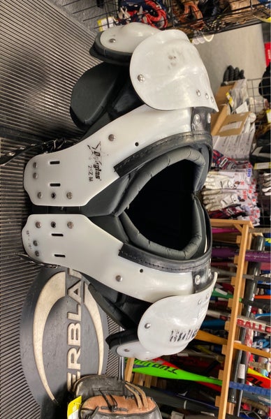 Douglas Adult Medium football Shoulder Pads all purpose