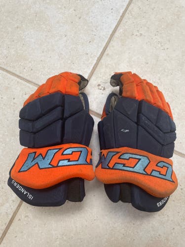 Ccm tacks gloves