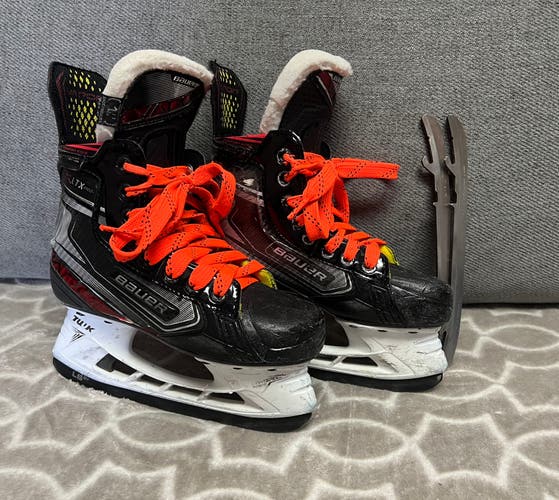 Used Bauer Size 1.5 Vapor X LTX Pro Hockey Skates, Extra Steel Included