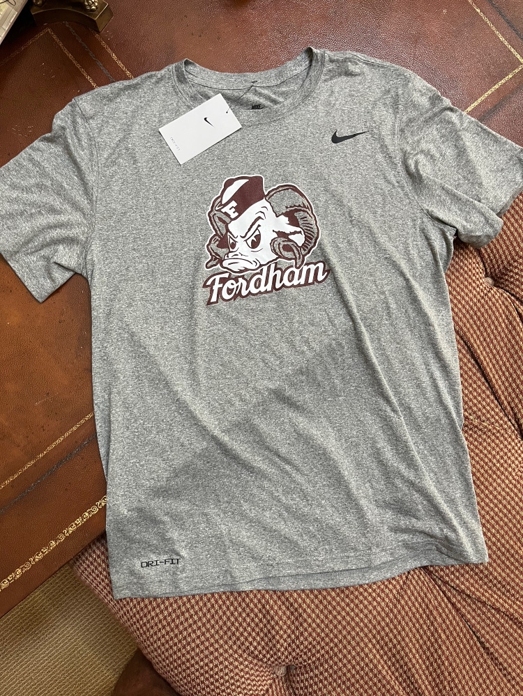 BNWT Fordham Lacrosse Team Issued Shooting Shirts