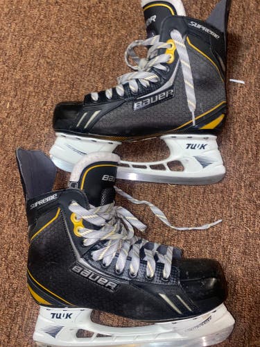 Junior Bauer Supreme One.6 Player skates 7 EE