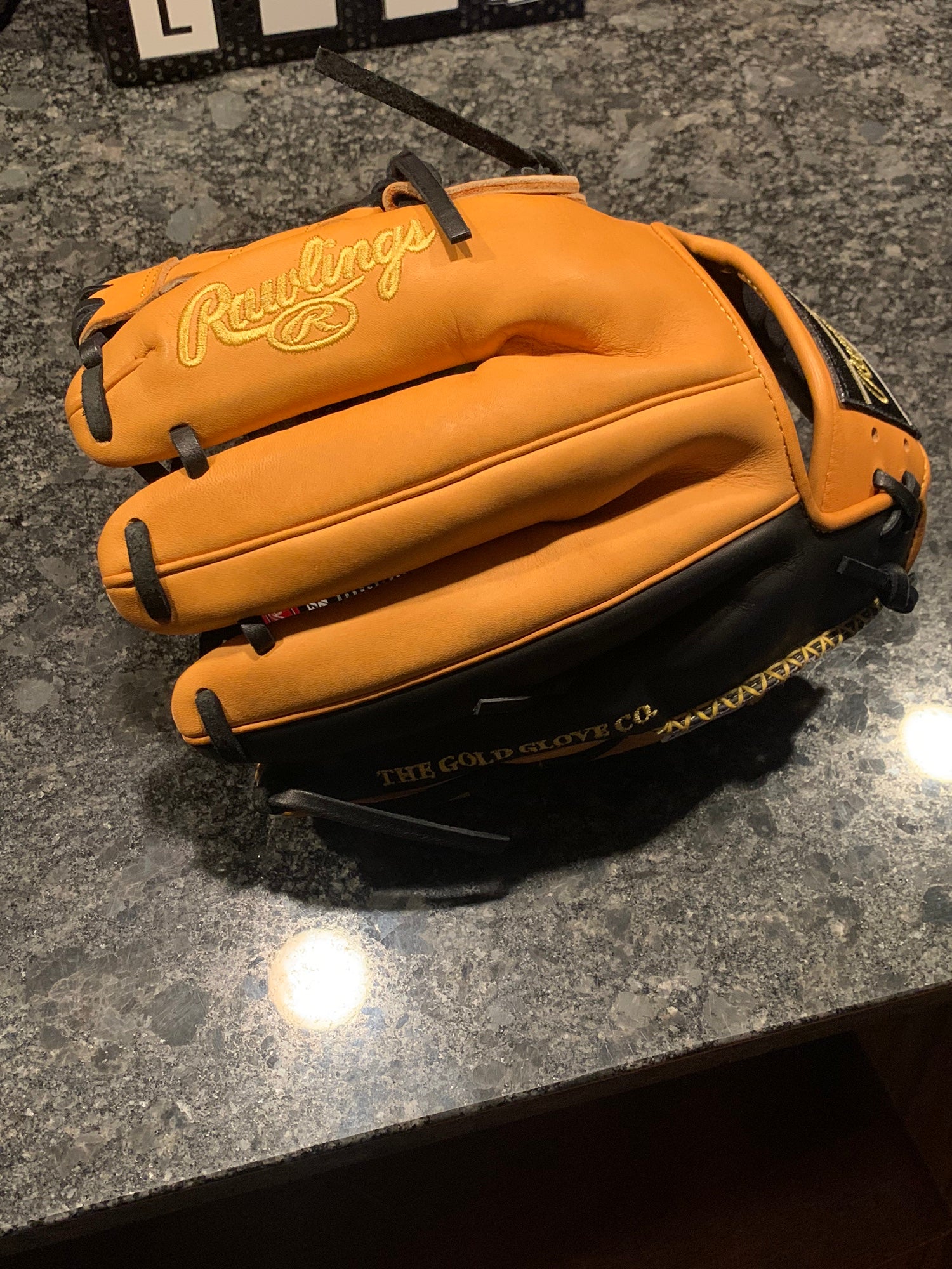 Rawlings Heart Of The Hide 11.25” Baby Blue/Gold | SidelineSwap