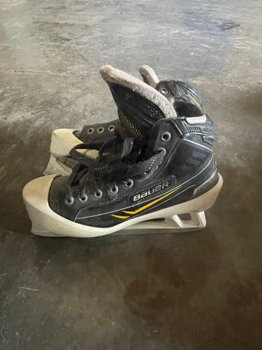 Used Bauer Extra Wide Width Size 4.5 Supreme TotalOne NXG Hockey Skates