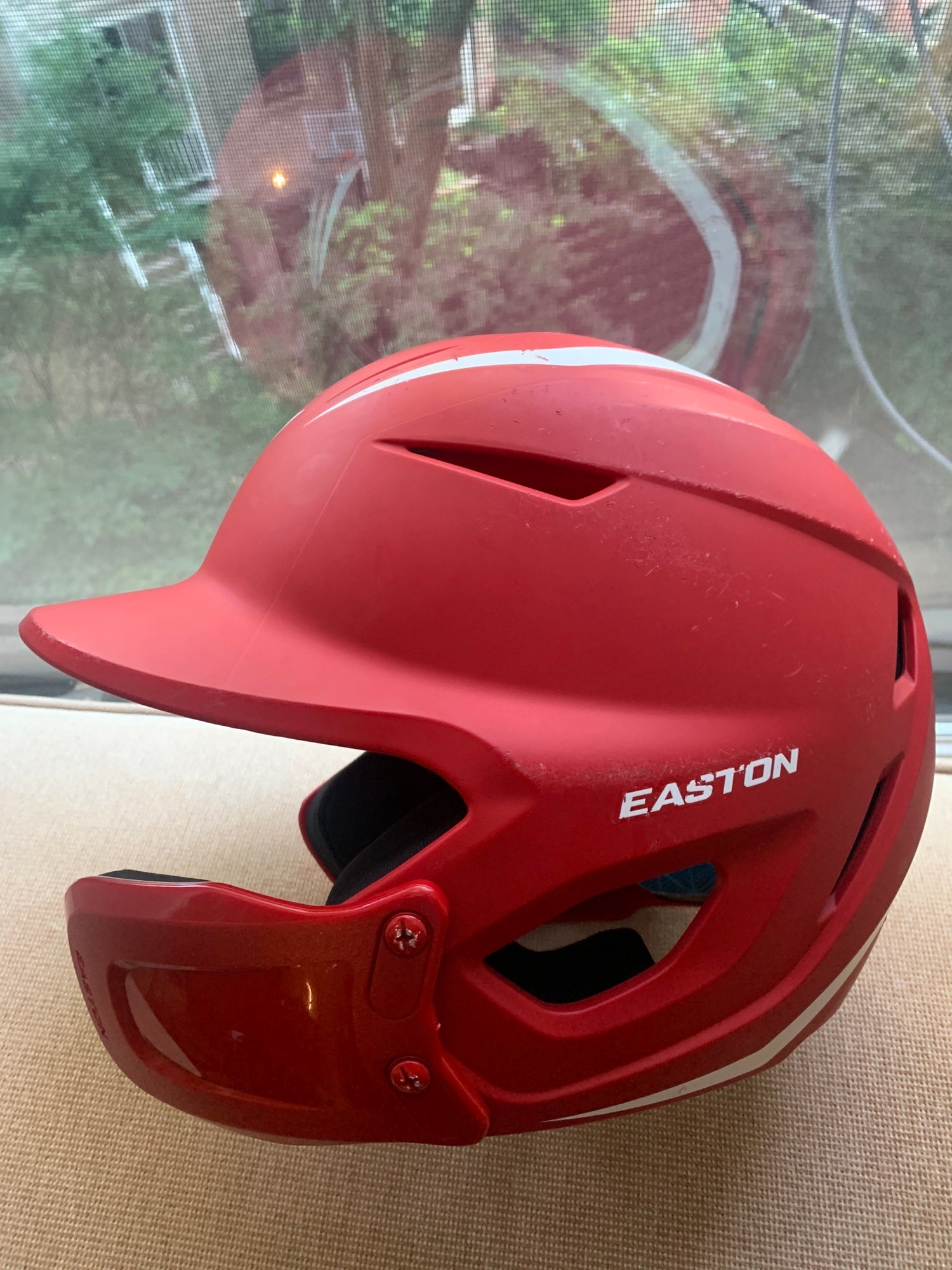 Easton Senior Elite X Baseball Batting Helmet w/ Jaw Guard, Maroon