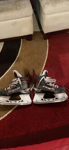 Used CCM Regular Width   Size 6.5 JetSpeed FT1 Hockey Skates