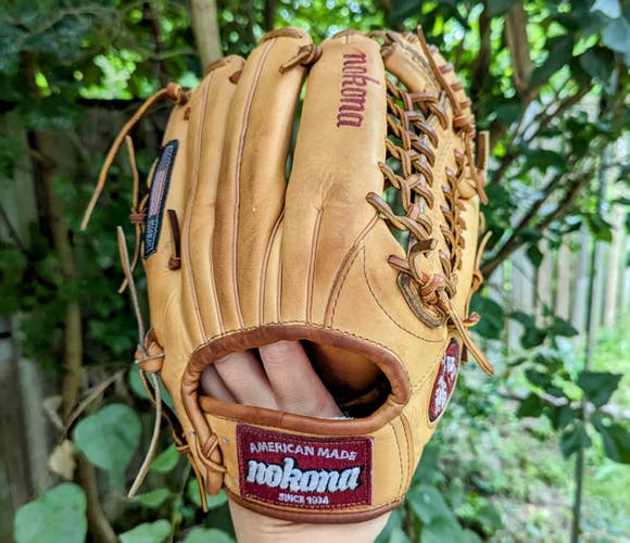 Lightly used Nokona American Legend Pro Series L-1275 Baseball Outfielder's Glove 12.75"