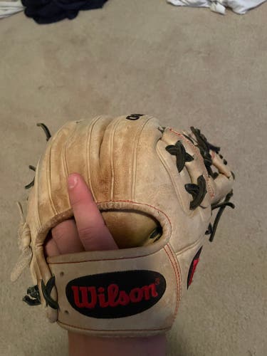 Infield 11.5" A2000 Baseball Glove