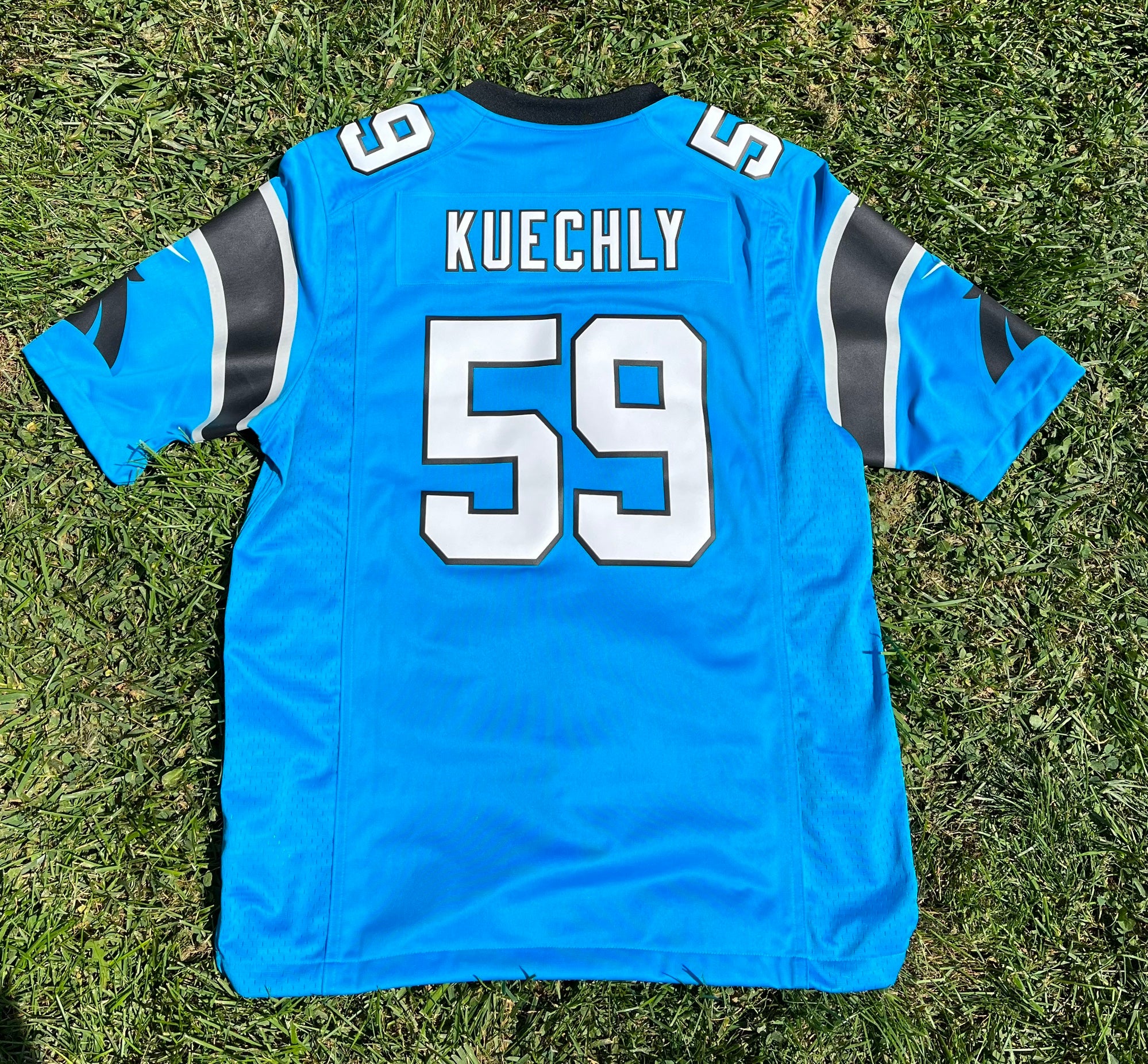 Discount on wholesale NWT Nike Dead Stk '11 NFL Carolina Panthers Luke  Kuechly # 59 Jersey Men Small