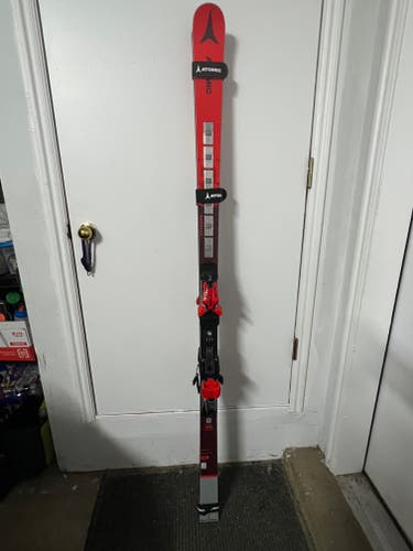 Used Women's 2021 Atomic 188 cm Racing Redster FIS GS Skis With Bindings Max Din 16