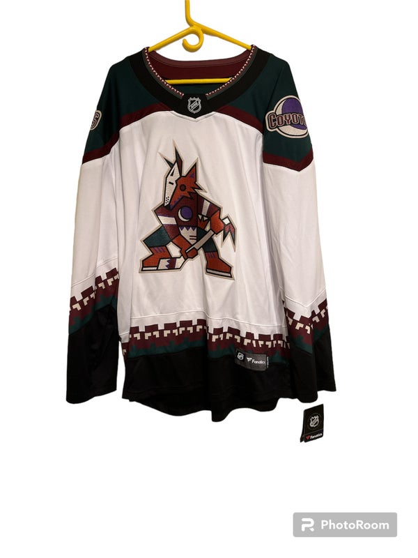 Arizona Coyotes on X: Top selling jersey in the NHL store 👀 Put