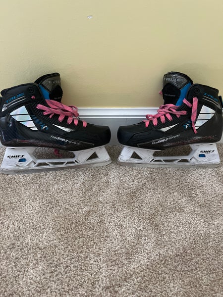 Used True Regular Width Size 6 TF9 Hockey Skates
