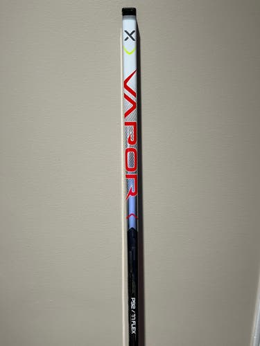 Two 77 FLEX LH P92 BAUER Vapor Hyperlite