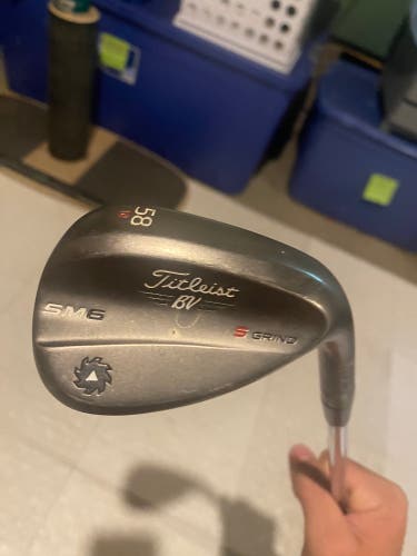 Men's Right Handed Regular Flex Graphite Shaft BV Vokey SM6 Wedge