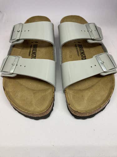 New W/O Tags Birkenstock Arizona Two Strap Slide Sandal Grey Size 40