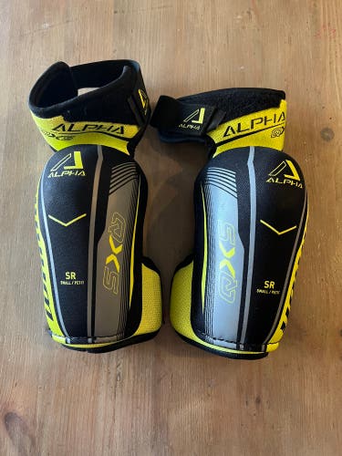 Used Small Warrior Alpha QX5 Elbow Pads