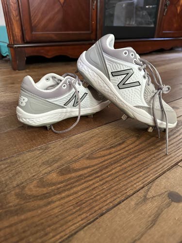 Gray New Adult Men's Metal New Balance Low Top