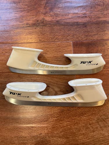 New Bauer TUUK Custom + 263 mm with Steel