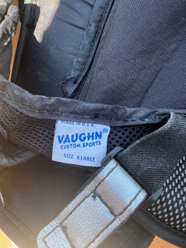Used XL Vaughn Velocity V7 XF Pro Carbon Goalie Chest Protector