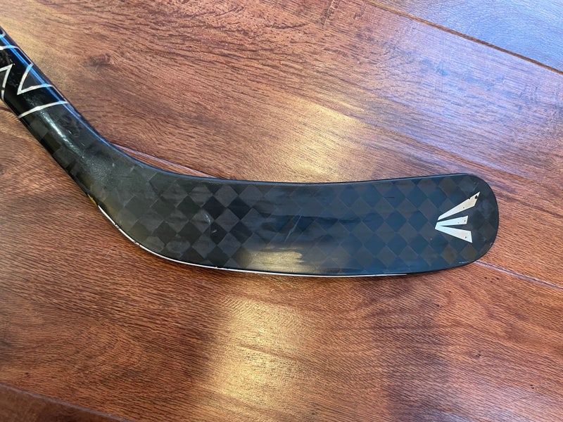 Easton Stealth CX Hockey Stick, RH, 75 Flex, E28