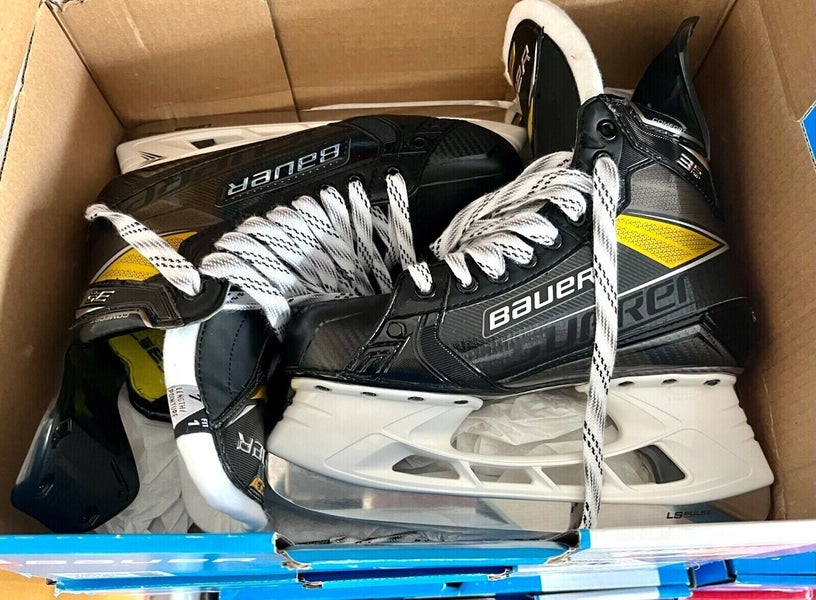 Senior New Bauer Supreme 3S Pro Hockey Skates Narrow Width Size 7 Fit 1