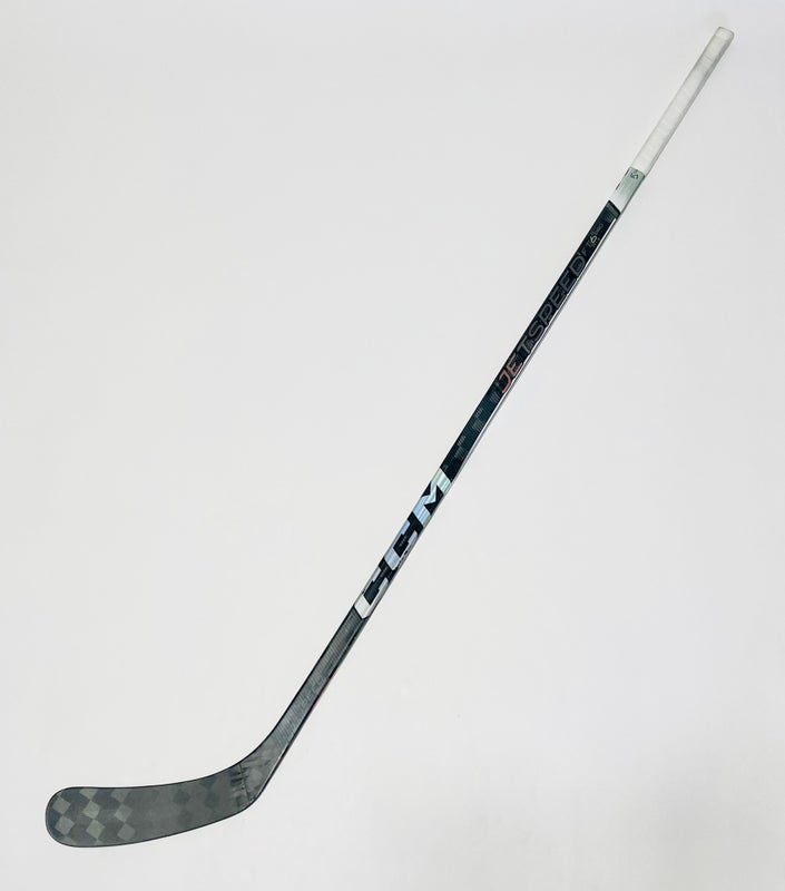 2 pack CCM Ribcor Trigger 7 Pro (silver FT6 Pro dress) NHL Pro Stock - RH, 95 Flex, P92