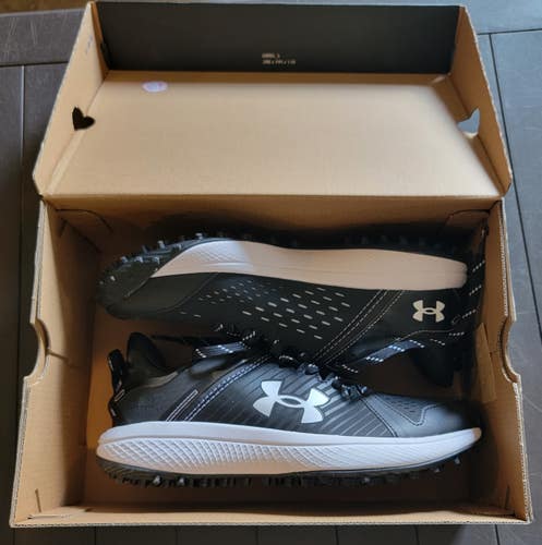 Black New Youth Boys Size 5.5 (Women's 6.5) Turf Cleats Under Armour Low Top