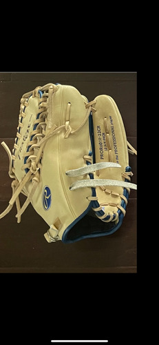 Used Rawlings Right Hand Throw Outfield Heart of the Hide Baseball Glove 12.75"