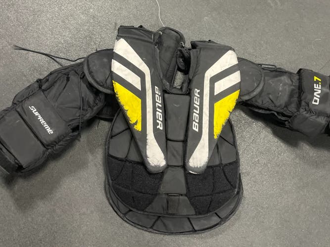 Used Medium Bauer Supreme One.7 Goalie Chest Protector