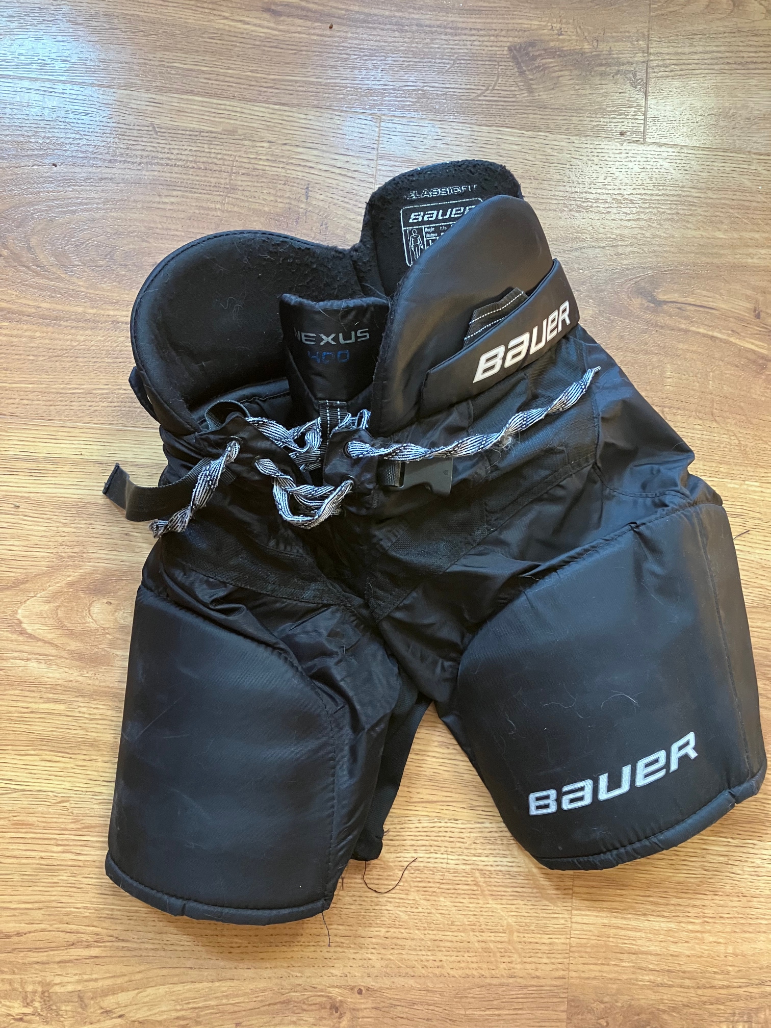 Black Junior Small Bauer  Nexus 400 Hockey Pants