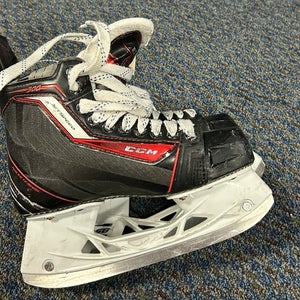 Used CCM JetSpeed 300 Hockey Skates D&R (Regular) 4.0