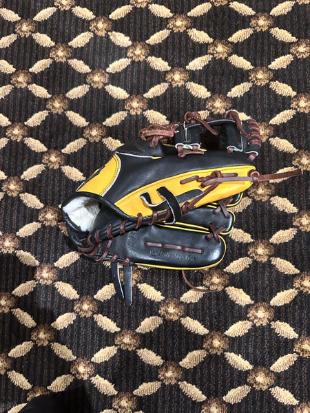 SSK Z5 Craftsman 11.5 Infield Baseball Glove Z5-1150BLKCMLPUR1