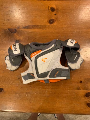 Junior Used Large Easton Mako Shoulder Pads