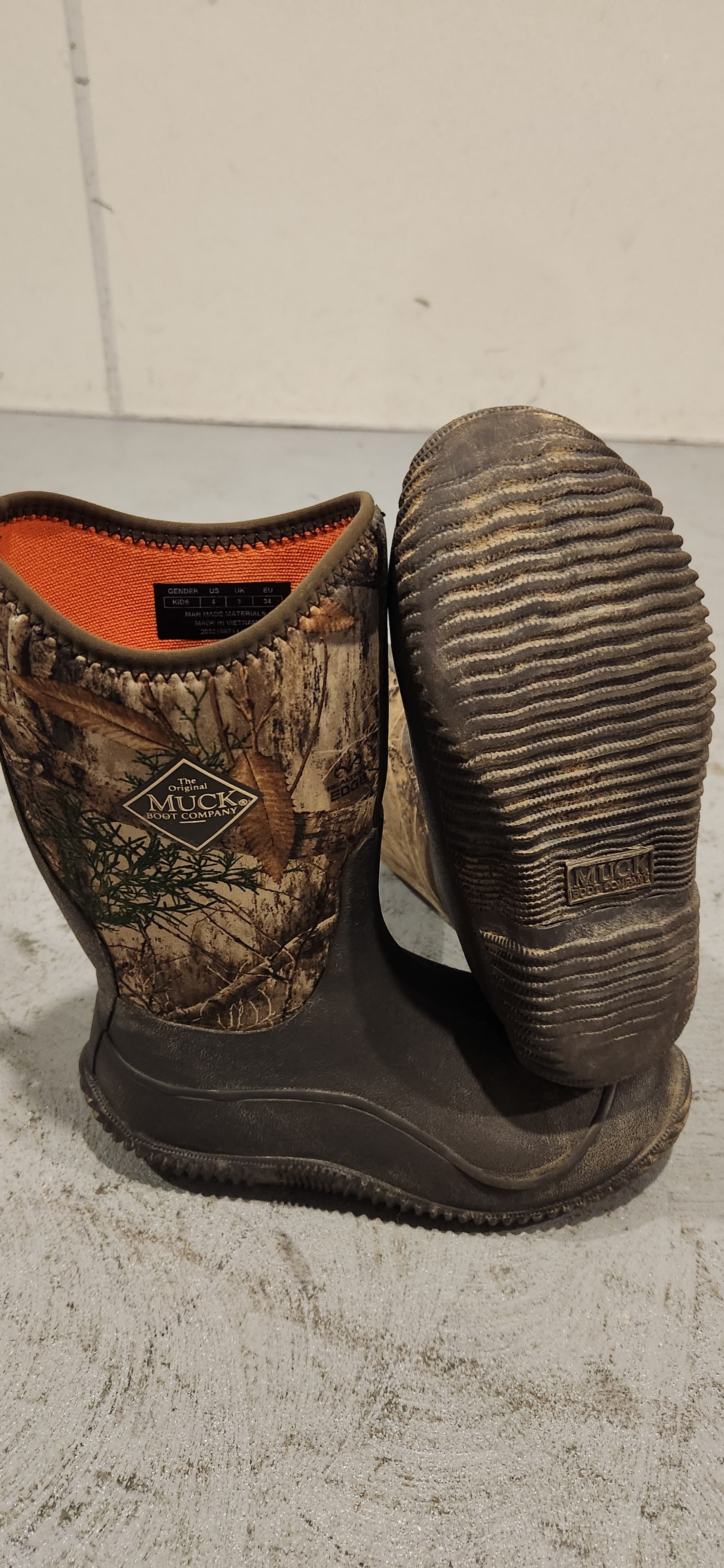 Muck Boots Kids Size 4 Camo Sidelineswap