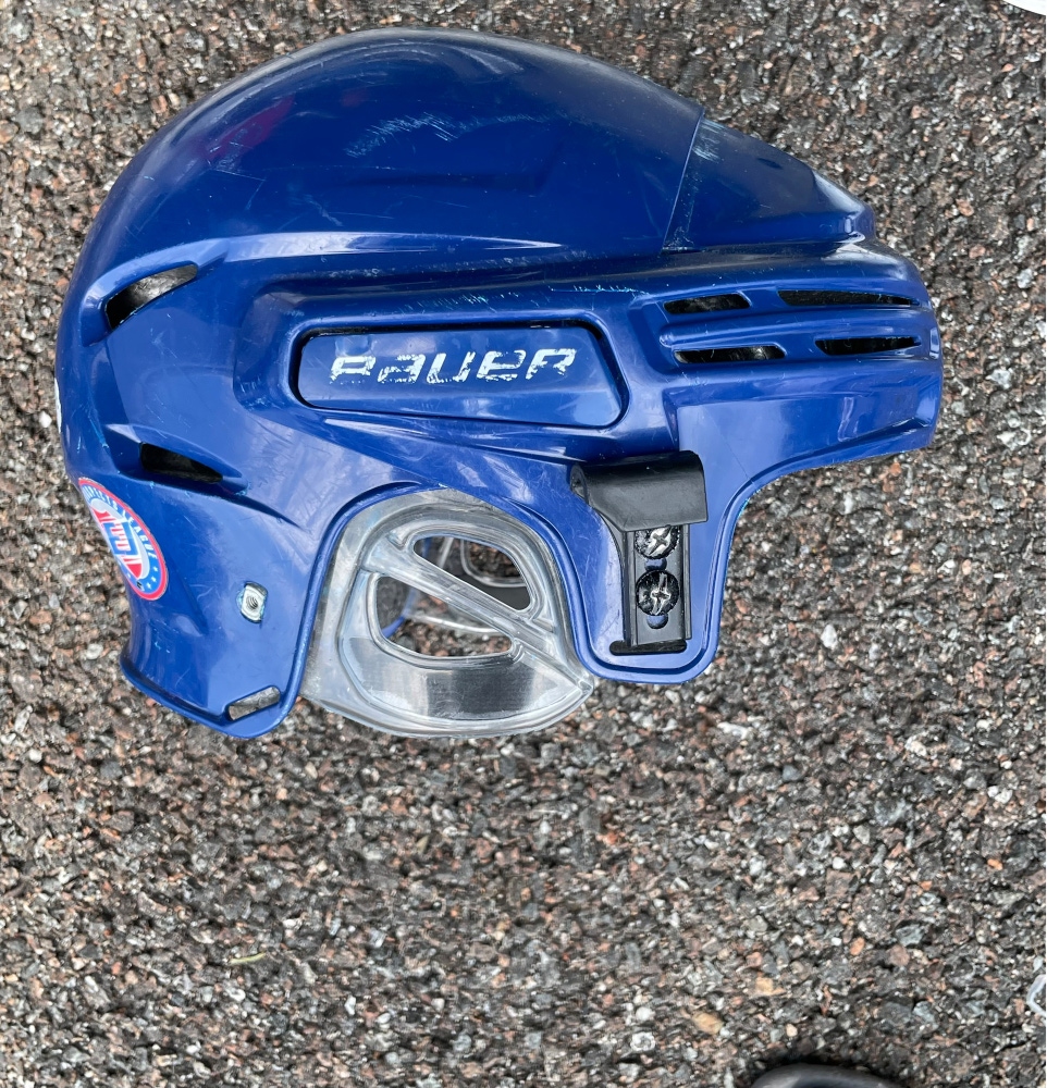 Used Youth Bauer 7500 Helmet