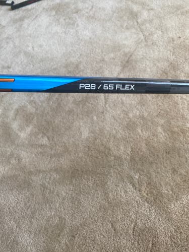 Intermediate Left Hand P28  Nexus Sync Hockey Stick