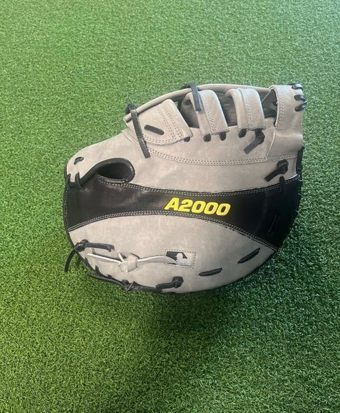 Wilson A2000 First Baseman's Mitt. Miguel Cabrera Edition