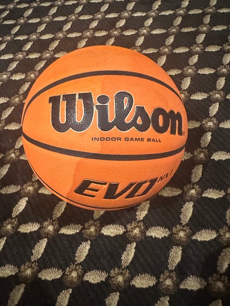 Used Men's Wilson Basketball