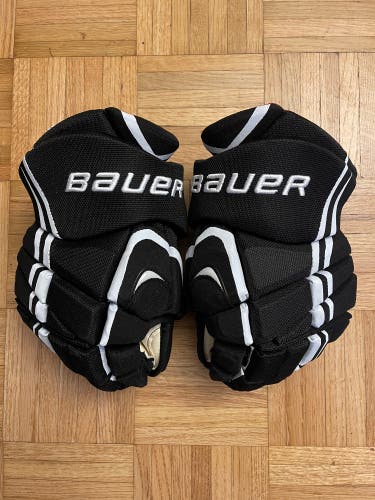 New Bauer 13" Team Switzerland Vapor APX Pro Gloves