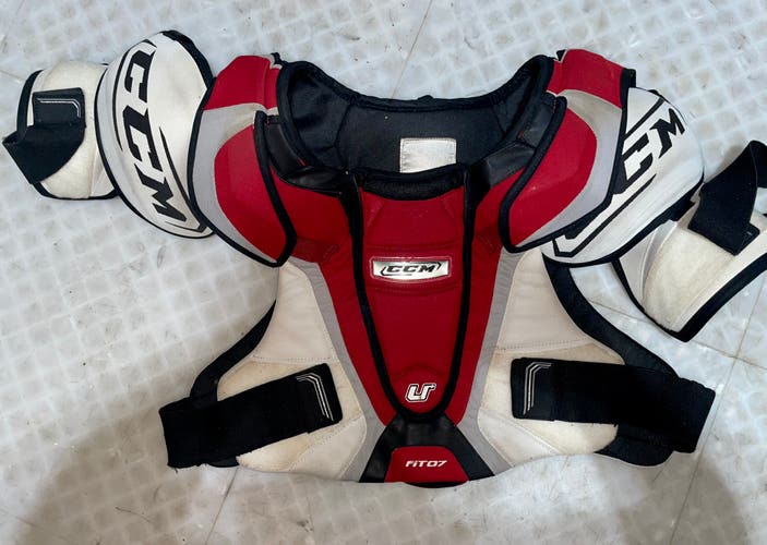 Extra Large CCM U+ FIT07 Shoulder Pads