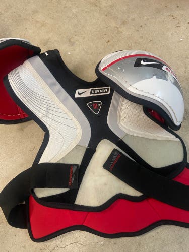 Used Large Bauer Shoulder Pads