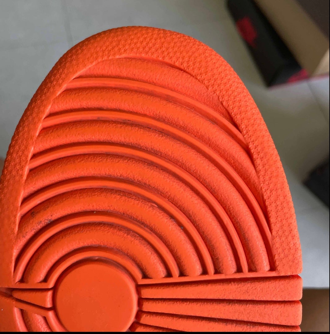 fake jordan 1 sole