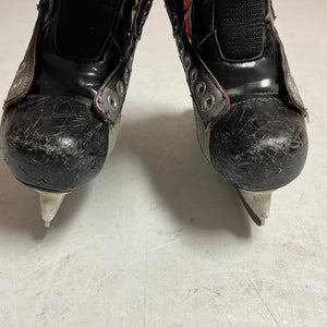 Youth Used Bauer Vapor X900 Hockey Skates 13D