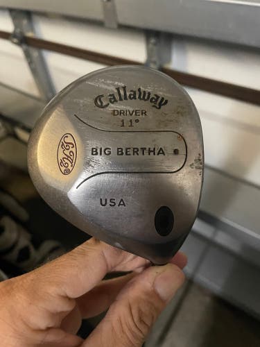 Callaway golf driver big Bertha 11 deg in right handed  Graphite shaft in regular flex