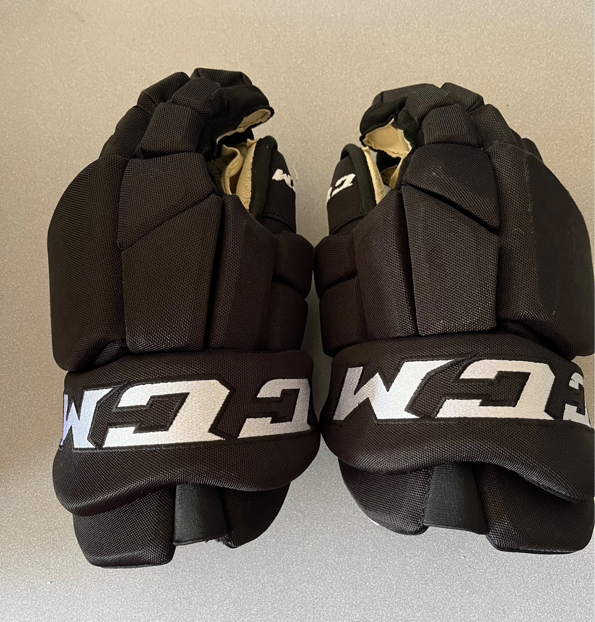 CCM HGTKSP Pro Stock Hockey Gloves - Oilers - Ice Warehouse