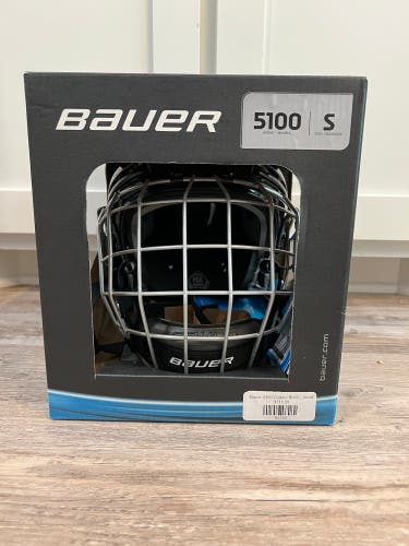 B02 New Senior Small Bauer 5100 Combo Helmet Black