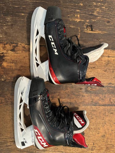Used CCM Regular Width Size 9 JetSpeed FT475 Hockey Skates